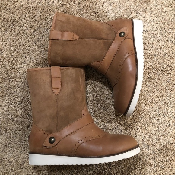 New! Men's Australia Luxe Collective Yolo Genuine Sheepskin Boot CHESTNUT US 1O - Picture 8 of 15